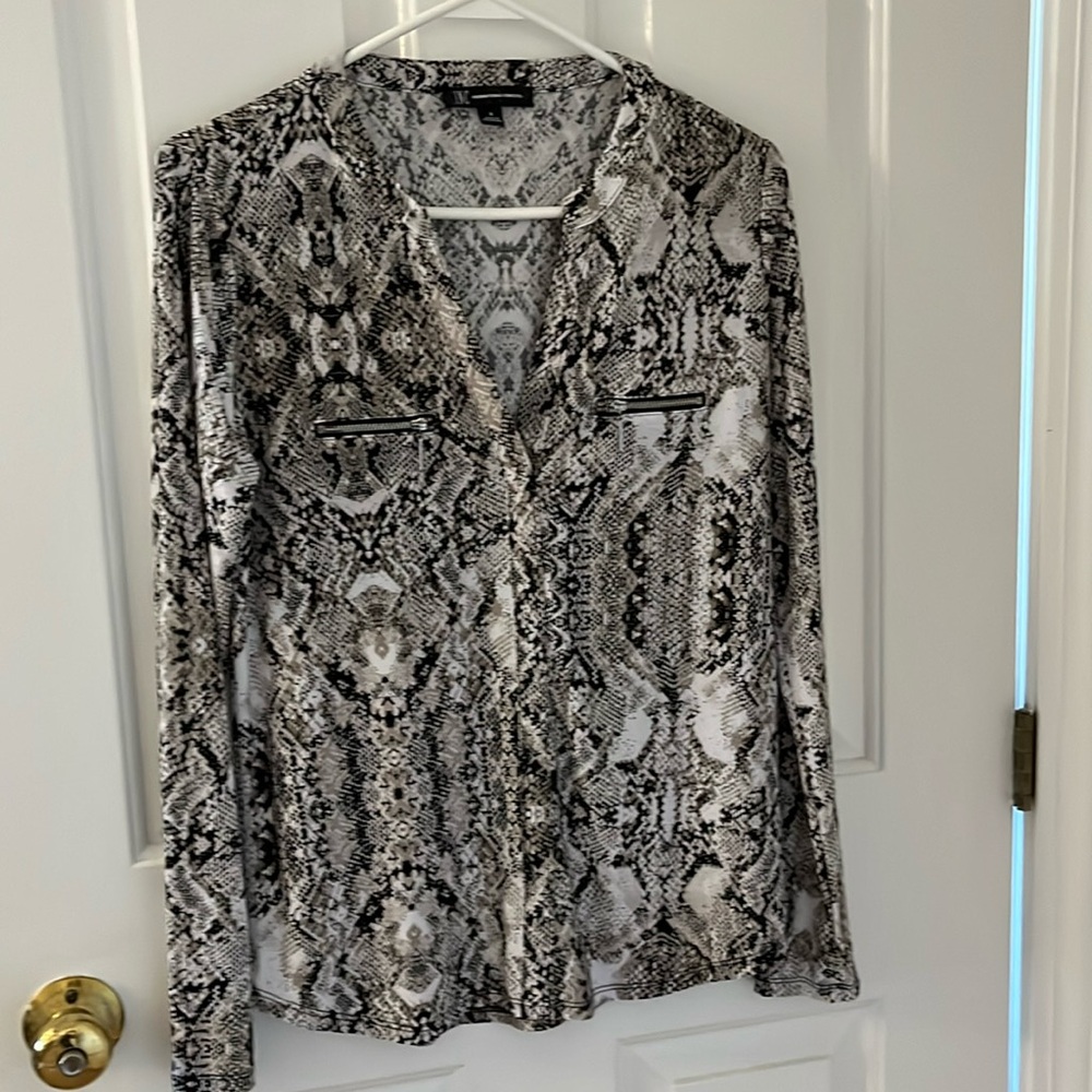 INC Long sleeve v-neck black, white and tan. Size S